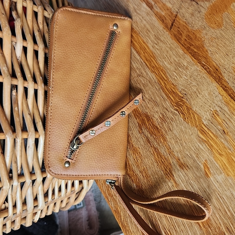 Free People Vegan Pebbled Leather Zip‎ Up Wallet Wristlet Tan